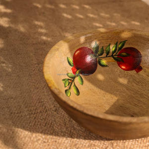 Vente en gros de bols japonais en bois sculptés à la main, durables et écologiques, parfaits pour servir des fruits frais et les fêtes faites à la main par FWE - Product Image 2