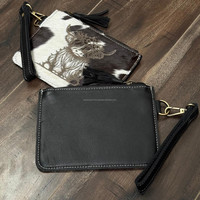 Dompet gelang kulit sapi dengan rumbai dan tali yang dapat dilepas, dompet gelang kulit sapi dengan motif bunga