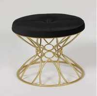 Pouf ottoman rond en fausse fourrure blanche avec base en fil métallique doré, chaise de coiffeuse de luxe pour chambre et salon