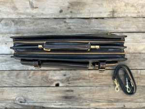 กระเป๋าหนังผู้ชายสั่งทำพิเศษ คุณภาพสูง ดีไซน์โดดเด่น ขายดี ราคาสมเหตุสมผล น้ำหนักเบา - Product Image 3