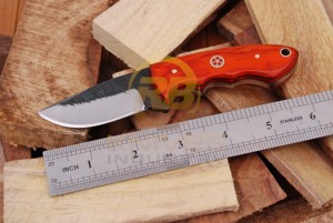 Couteau de chasse artisanal avec manche en bois – Couteau de survie à lame fixe en acier à haute teneur en carbone avec étui en cuir - Product Image 3
