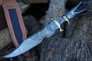 Cuchillo de hoja fija forjado a mano de acero de Damasco, tipo Bowie, con mango de hueso de color OEM y guardacuchillo de latón, cuchillo táctico para exteriores de alta durabilidad. - Product Image 3