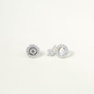 Aretes Minimalistas Atemporales con Diamantes y Halo de Oro Sólido, Diamantes Redondos de 3mm Extraídos de la Tierra, Elegante Regalo para Ella - Product Image 2