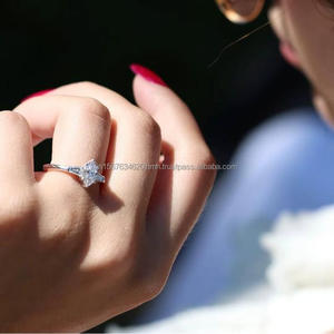 Anillo de compromiso/boda vintage de oro amarillo de 14k con diamante marquise cultivado en laboratorio IGI, engaste de púas de oro blanco unisex para aniversario - Product Image 3