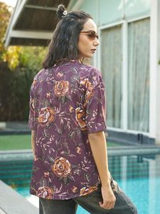 Chemise de plage décontractée à imprimé floral pour femmes, col en V, manches courtes, boutonnée, douce, pour l'été - Product Image 2