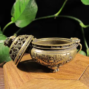 Quemador de Incienso Bakhoor Artesanal de Lujo, Ecológico, de Inspiración Tradicional India, para una Experiencia Aromática Premium en el Hogar - Product Image 4