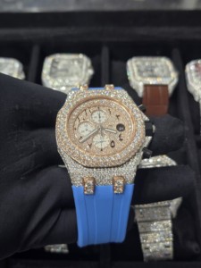 Montre de luxe pour homme personnalisée avec moissanite, mouvement mécanique, chronographe étanche, cadran en verre cristal - Product Image 4