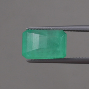 Émeraude Verte Naturelle Certifiée IGI 100% Naturelle, Pierre Libre de 6,41 Carats, Taille Octogonale 13x8,5mm, Taillée à la Main, Polie, Encerée/Huileée, Bijoux Légers - Product Image 3