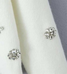 Cardigan élégant respirant pour homme, orné de perles, col en V, tricoté, boutonné sur le devant, motif losanges, idéal pour les soirées - Product Image 4