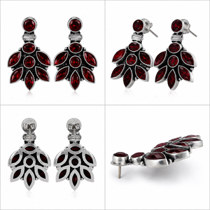 Boucles d'oreilles pendantes fantaisie en argent oxydé avec pierres multicolores et motifs floraux en forme de feuille, vente en gros - Product Image 5