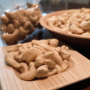 Nueces de Anacardo Frescas, Orgánicas y Naturales de Vietnam W240, Alta Calidad, Certificadas por USDA/BRC/Halal, 100% Naturales, Envasadas al Vacío - Product Image 4