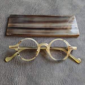 Monturas de Gafas Ópticas de Cuerno de Búfalo de Alta Calidad para Hombre, Hechas a Mano, Diseño Personalizado, Gafas de Sol de Cuerno de Búfalo - Product Image 5