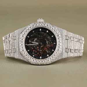 Montre numérique en acier inoxydable avec pierres précieuses taillées à l'ancienne, saphir, bracelet en cuir 20 mm, design de luxe hip-hop pour homme - Product Image 1