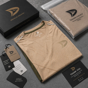 T-shirt de performance pour pickleball Dravelle Industry, à séchage rapide, respirant, en polyester et élasthanne - Product Image 6
