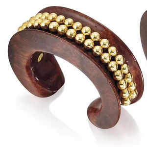 SUPAR RETRO Pulsera de Madera con Pentagrama Hecha a Mano, Impermeable, Color Natural, Diseño de Remaches Anchos Exagerados, Gótico Punk Unisex - Product Image 1