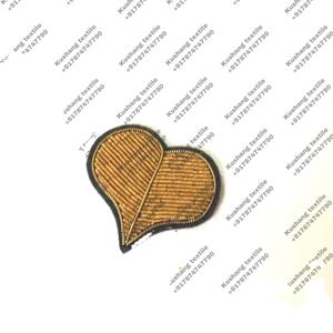 Badges de broderie à coudre en gros Personnalisation 3D Accessoires de broches faits à la main Badges - Product Image 1