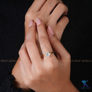 Anillo de compromiso solitario con diamante redondo cultivado en laboratorio E VVS2, oro amarillo macizo, tallo dividido de 4 puntas, CVD HPHT, joyería nupcial para mujer - Product Image 6