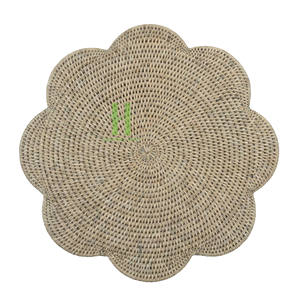 Nouveau produit : Set de table en rotin de qualité supérieure du Vietnam, prix direct usine, OEM, en forme de fleur, décoration murale bohème suspendue - Product Image 3