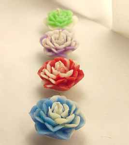 Juego de Velas Flotantes con Flores Multicolores, 4 Velas Decorativas Hechas a Mano con Cera de Parafina, Regalos para Festivales, Regalos Corporativos al por Mayor - Product Image 4