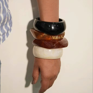 กำไลข้อมือเรซิ่นใสประดับดอกไม้แห้งแท้แบบกดอัด  ทำจากอีพ็อกซี่เรซิ่นรักษ์โลก สำหรับผู้หญิง - Product Image 1