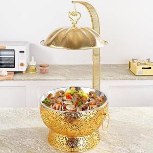Plat à chafing de luxe en filigrane doré, élégant réchaud alimentaire en acier inoxydable avec couvercle festonné de style arabe pour buffet d'hôtel et décoration de mariage - Product Image 1