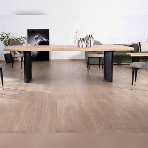 Table à manger Vandana Ivory Sense Large 260cm en acacia avec pieds en métal plissé noir Audacio - Product Image 3