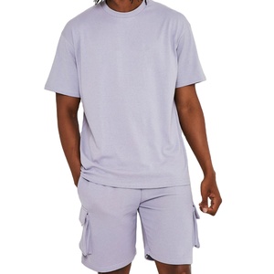 Tenues d'été en deux pièces, ensemble t-shirt et short surdimensionné, ensemble t-shirt et short pour homme, vêtements pour homme - Product Image 1