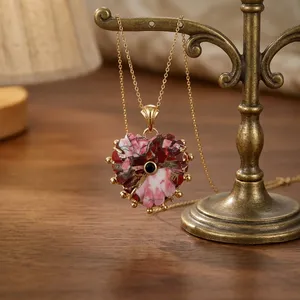 Collar con Colgante en Forma de Corazón de Cobre Rojo, Turquesa y Circonita Negra, Cadena de Latón Chapada en Oro de 18k, Regalo de Moda para Ella - Product Image 5