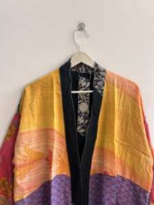 Robe kimono courte en soie pour femme, robe en soie sari, paréo de plage, tenue d'été, kimono doux - Product Image 3