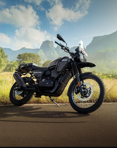 Motocicleta YEZDI "ADVENTURE" con Doble Escape Negro, Frenos de Disco, Lista para Todoterreno - Product Image 1