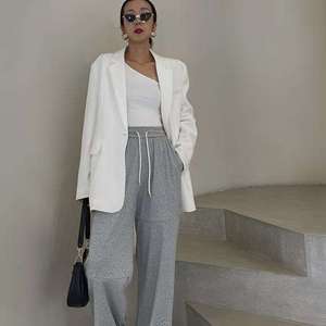 Top court sans manches à épaules dénudées pour femme, style club sexy, coupe ajustée, respirant, en coton et élasthanne - Product Image 4