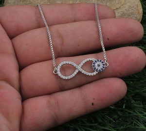 Collar con Colgante Circular Vintage de Plata de Ley 925, Circonita Cúbica de Grado AAA, Cadena Delicada con Circonitas, Joyería Unisex Platino - Product Image 1