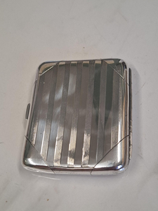 กระติกน้ำเหล็กคลาสสิกแบบพกพาสำหรับผู้ชาย - Product Image 2