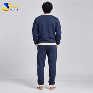 Survêtement homme double couche de qualité supérieure, en tissu doux, construction chaude, coupe confortable, poignets côtelés, idéal pour l'hiver - Product Image 3