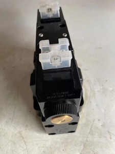 วาล์วควบคุมทิศทางไฮดรอลิกแบบโซลินอยด์ DG5V-7-2N-M-U-H7-30 ซีรีส์ DG3V DG4V DG5V รุ่น DG4V-3-6N-M-U-H7-60 - Product Image 2