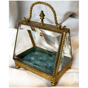 Boîtes à bijoux modernes en laiton et verre biseauté, faites à la main, couleur et logo personnalisés |   Tailles personnalisées - Product Image 1