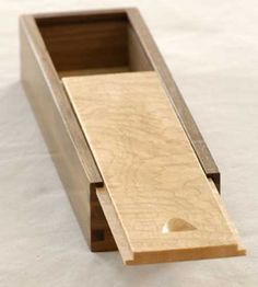 Boîte à mouchoirs en bois artisanale de qualité supérieure avec une finition naturelle élégante pour la décoration de la maison, du bureau et de l'hôtel - Product Image 3