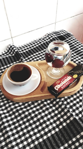 Plateau de service en bois écologique, forme irrégulière, fait main, gravé, design personnalisé, style moderne pour la cuisine, la salle à manger, la décoration - Product Image 3
