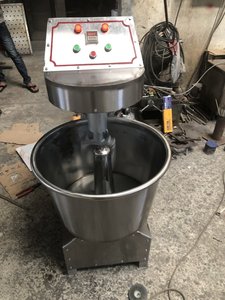 Mélangeur Électrique Spécialisé Minh Tam 30Kg 6.5Kw/h pour Boulangerie 1180x720x1040 Automatique Portable Multifonctionnel avec Protection Contre la Surchauffe - Product Image 4