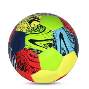 Balón de Fútbol de PU Colorido con Patrón Combinado, Tamaño Personalizado, Balón de Entrenamiento Ligero para Niños, Entretenimiento, Deportes en Interiores y Exteriores - Product Image 3