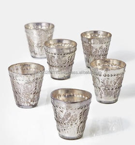 Bougeoir votif décoratif en fer avec base ornée, idéal pour mettre en valeur les intérieurs classiques des maisons - Product Image 4