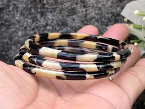 Brazalete de cuerno de búfalo hecho a mano, diseño pulido, forma circular, diseño antiguo, duradero, artesanía natural, arte coleccionable, artesanía atemporal - Product Image 2