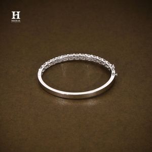 Brazalete de Lujo con Diamantes Cultivados en Laboratorio, Corte Redondo, VVS, Oro Blanco de 14k/18k, para Mujer - Product Image 5