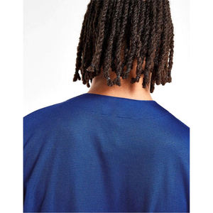 Camiseta de béisbol de entrenamiento, material suave y transpirable, estilo atlético, cierre con botones, perfecta para deportes y moda casual urbana. - Product Image 5