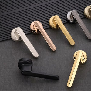 Sukhand incorpora tiradores modernos para muebles en oro, oro rosa y plata para proyectos de renovación de cocinas y armarios de alta gama. - Product Image 1