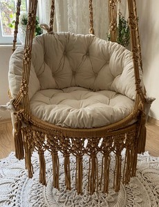 Balançoire de patio en macramé doré, balançoire d'extérieur, chaise hamac, balançoire dorée, balançoire faite à la main, coussin beige - Product Image 4