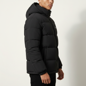 Veste matelassée pour homme avec logo personnalisé, veste à capuche d'hiver, veste rembourrée chaude, fabricant de vêtements streetwear OEM - Product Image 3