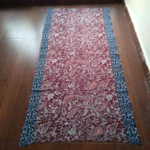 Écharpe Premium Dessinée à la Main, Douce, Chaude et Élégante pour Femme, Idéale Toutes Saisons, Anti-Bactérienne, Légère et Longue - Product Image 1