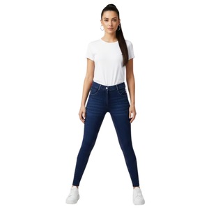 Culotte d'équitation OEM pour femme avec grip en silicone, mélange polyester-spandex de qualité supérieure, design moderne et luxueux - Product Image 2
