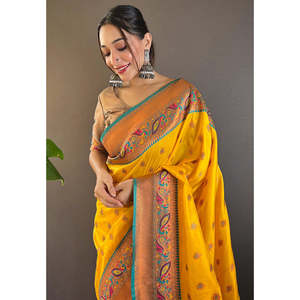 Sari en soie Paithani jaune Meenakari original, tissé avec des fils Zari, écharpe et châle traditionnels Maharashtrien - Product Image 2